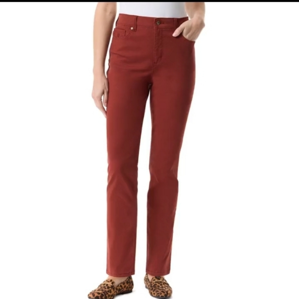 T Gloria Vanderbilt Swan Series Women's Amanda Slim Jean,